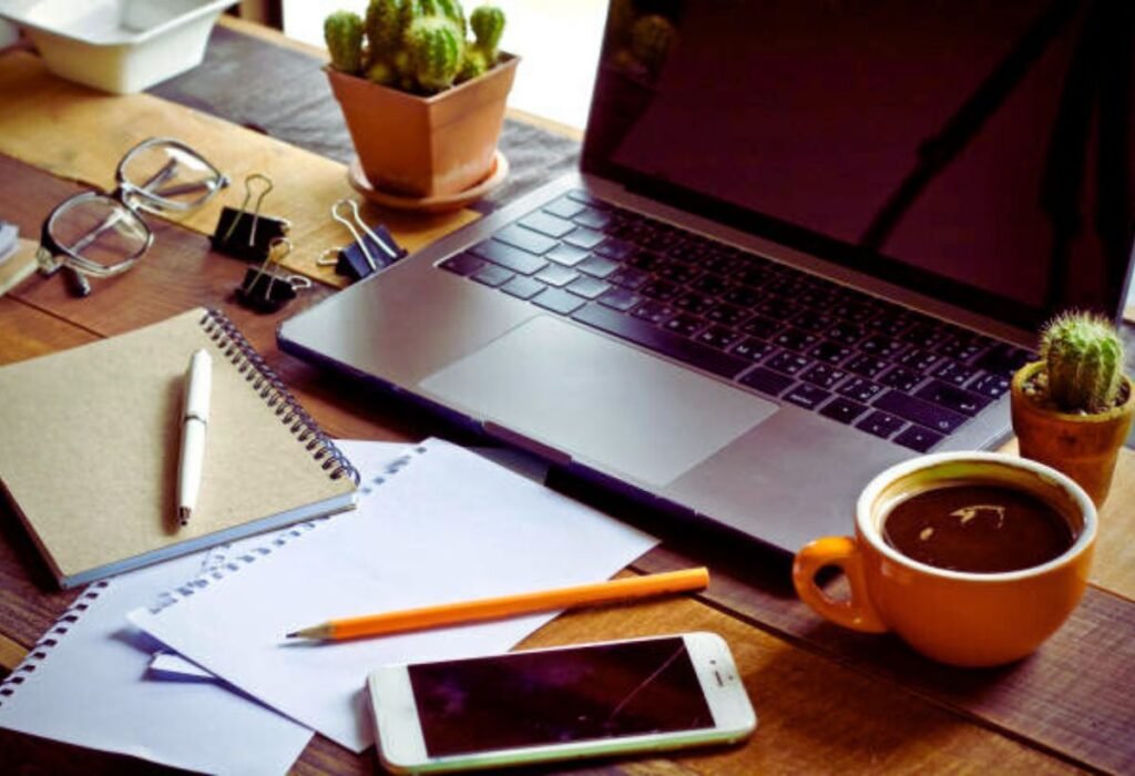 Como um Espaço Organizado Pode Aumentar Sua Produtividade na Leitura