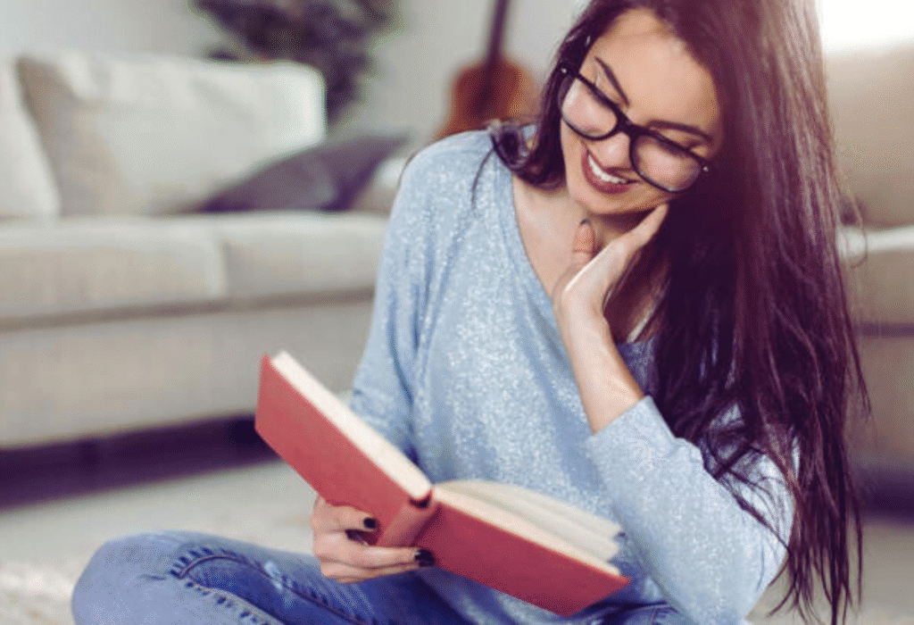 Encaixe a leitura na sua rotina como um hábito simples. Créditos istock.com